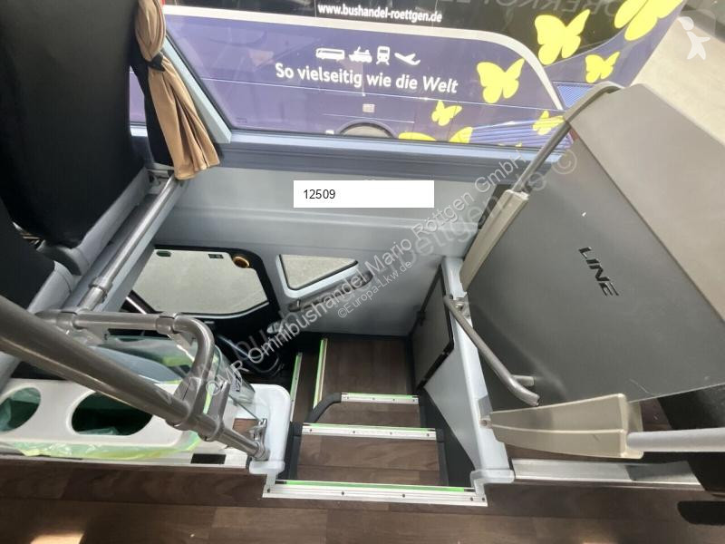 باص Neoplan Skyliner L