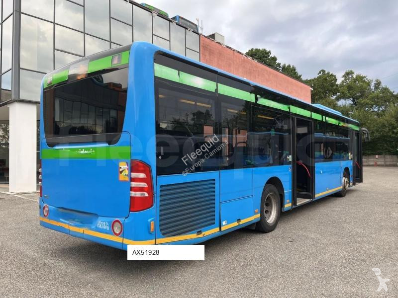 Autobús Mercedes