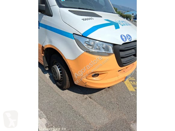 Véhicule utilitaire
