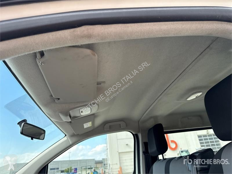 Veículo utilitário Peugeot 1.6 BlueHDI Premium...