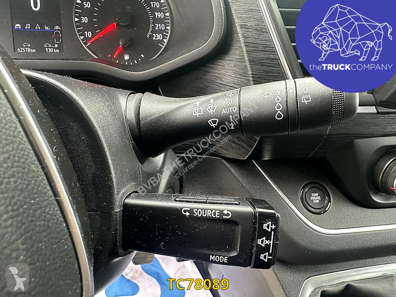 Užitkové vozidlo Nissan 2.0 DCI - MINIBUS - 9...
