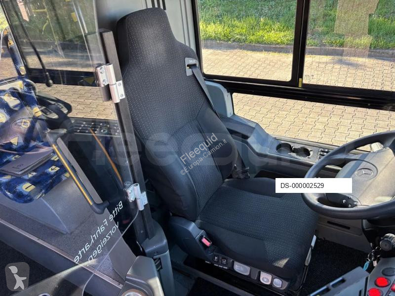 Autobús Mercedes