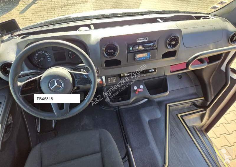 Autobus Mercedes 516