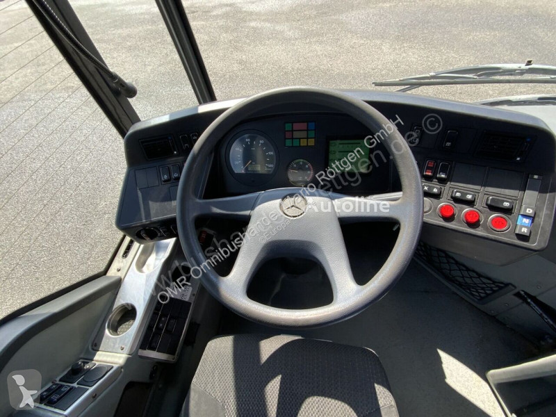 باص Mercedes L
