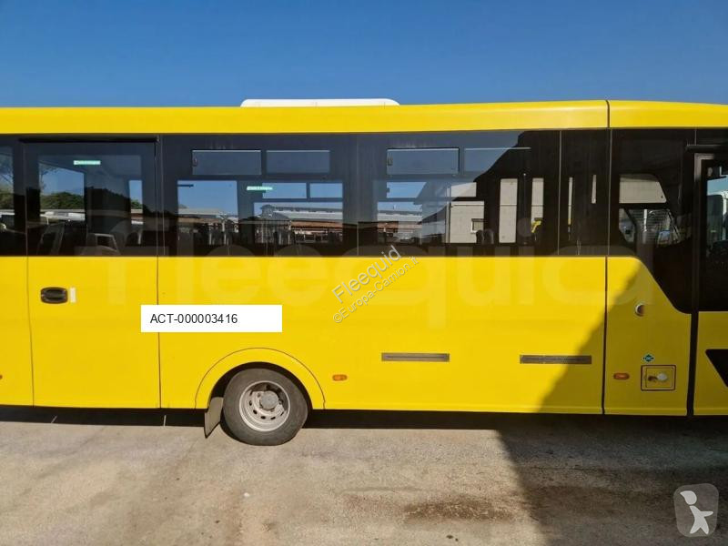 Autobussen Iveco Indcar