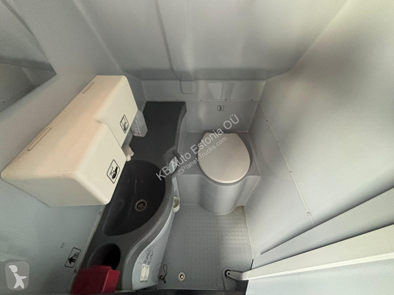 باص Mercedes M 4x2 49 SEATS / AC / WC /...