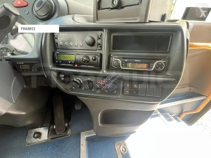 باص Iveco