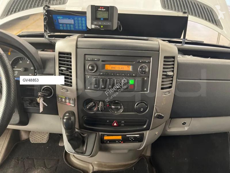 باص Mercedes