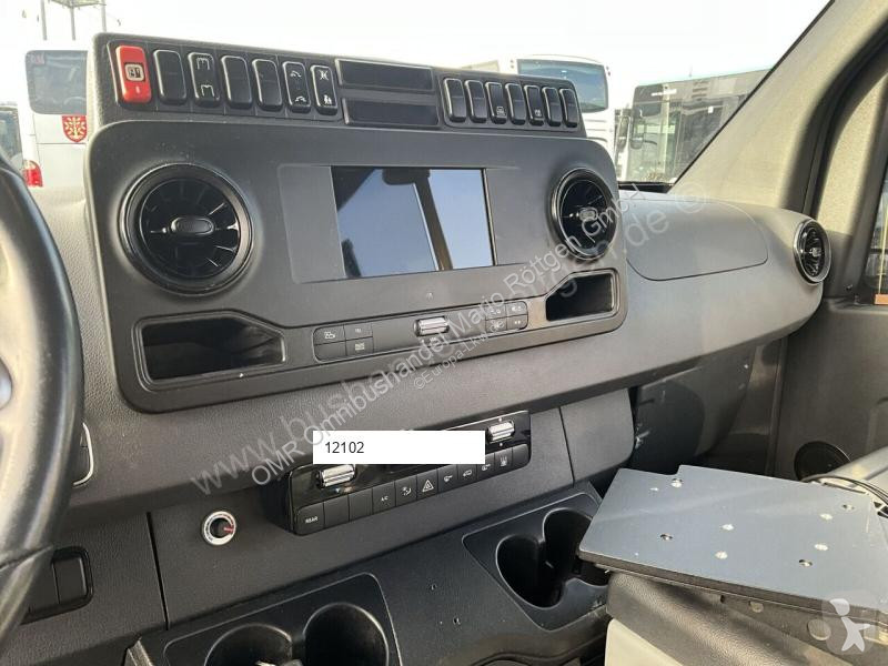 باص Mercedes 45
