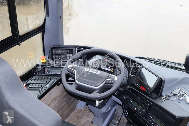 باص Iveco 13m / Rear door / 3-Point seat belts...