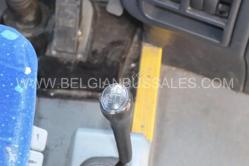 باص Otokar Vectio 250U / 9.2m / Manual / Lift /...