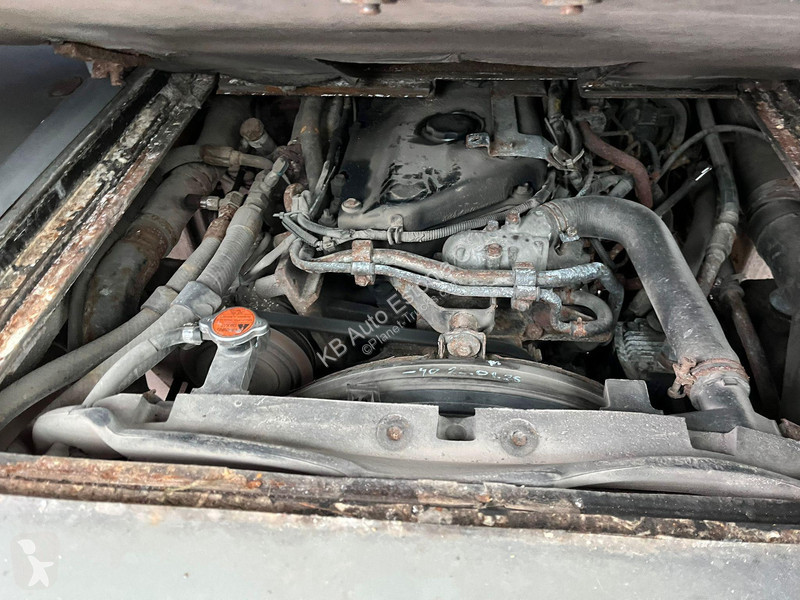 باص Isuzu Turquoise 36 SEATS / AC