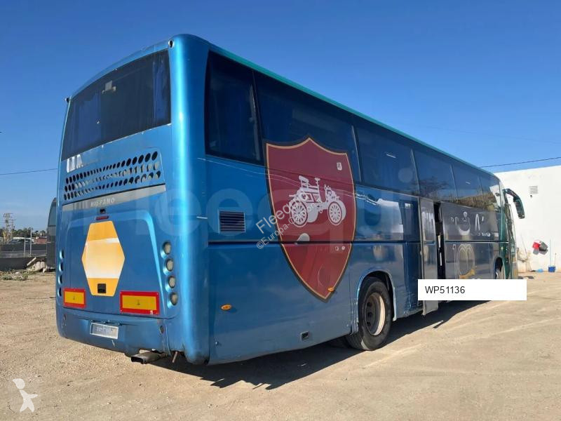 باص Iveco 389