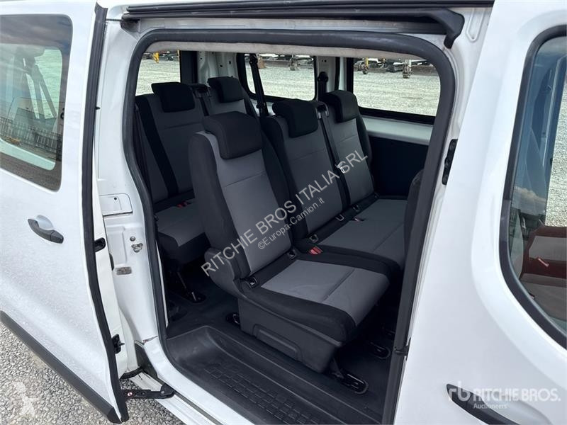 Veículo utilitário Peugeot 1.6 BlueHDI Premium...