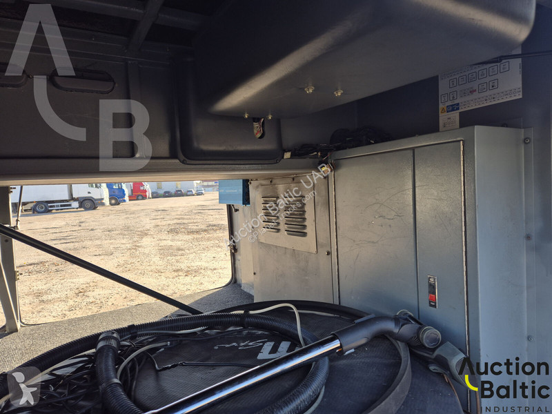 Véhicule utilitaire Scania  M335