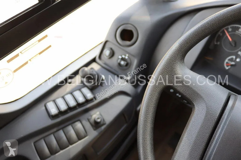 Autobussen Otokar Navigo U / 7.8m / Lift /...