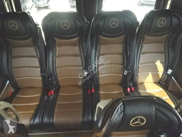 Veicolo commerciale Mercedes 519 18+1+1 VIP