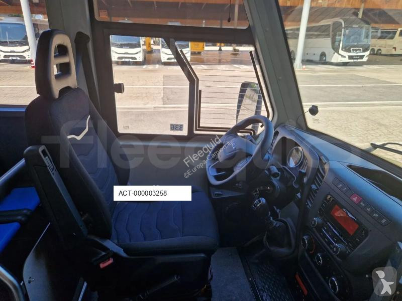 باص Iveco Indcar