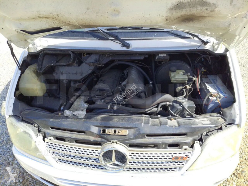 باص Mercedes