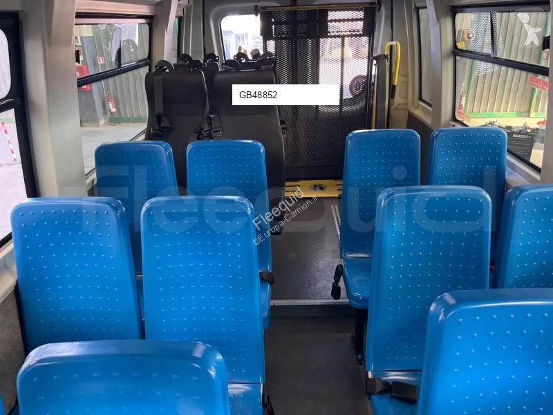 حافلة Iveco Daily