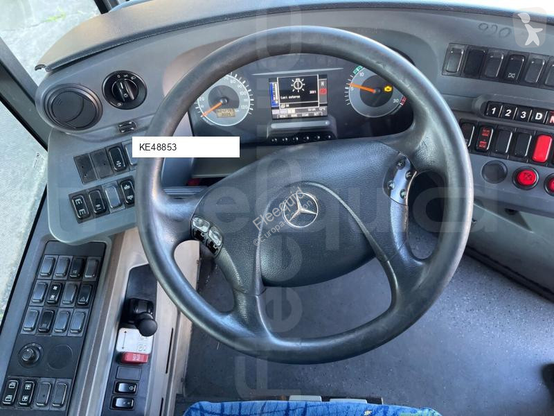 باص Mercedes