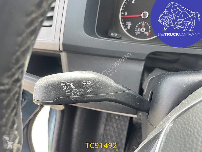 Véhicule utilitaire Volkswagen L1H1 5-PLACES