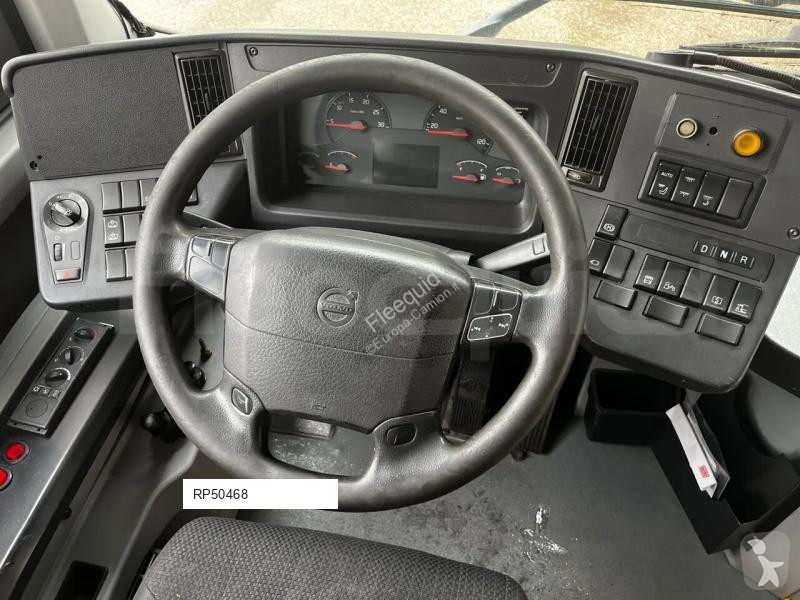 باص Volvo 7900