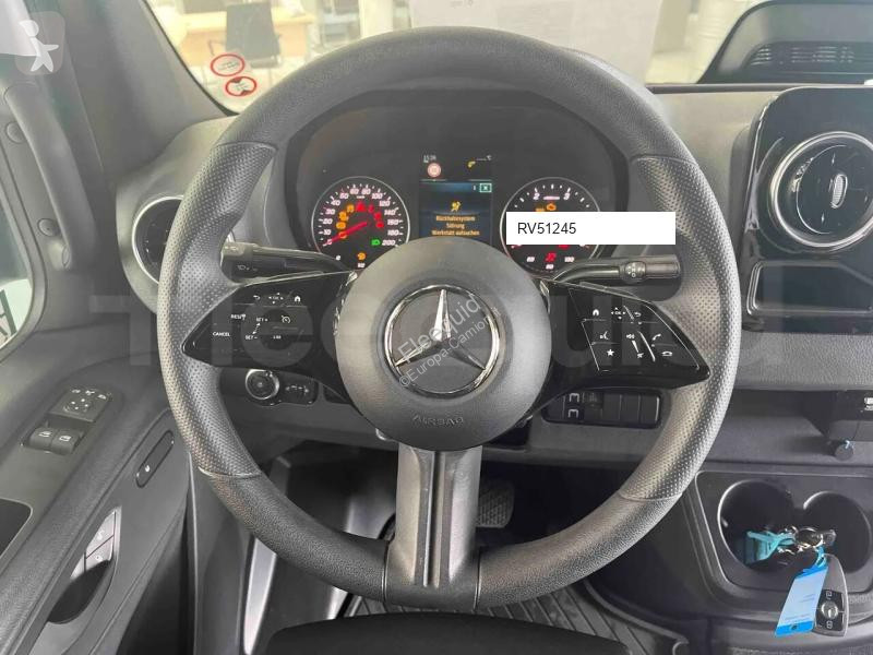 Furgoneta Mercedes