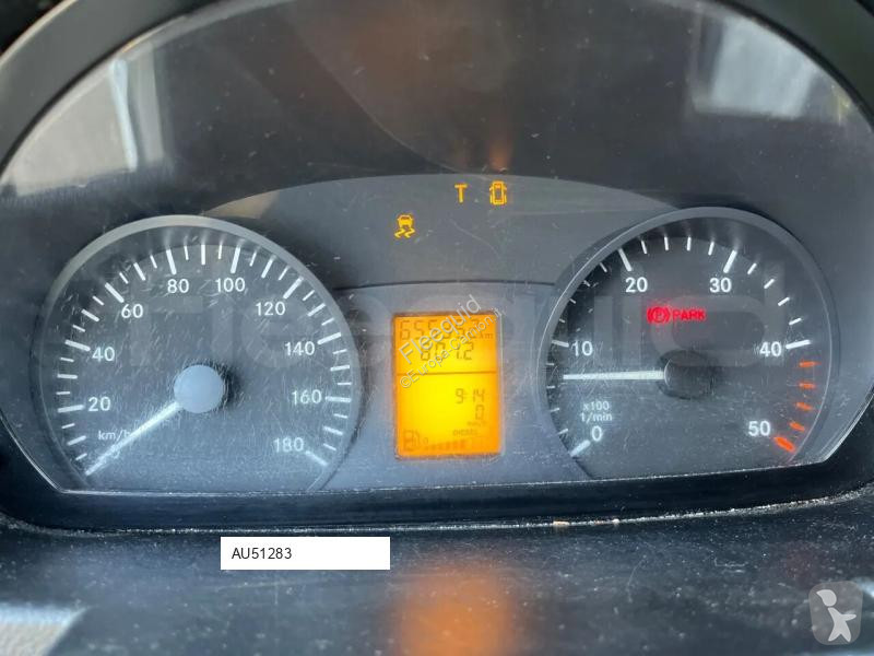 باص Mercedes