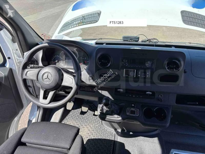 Autobús Mercedes