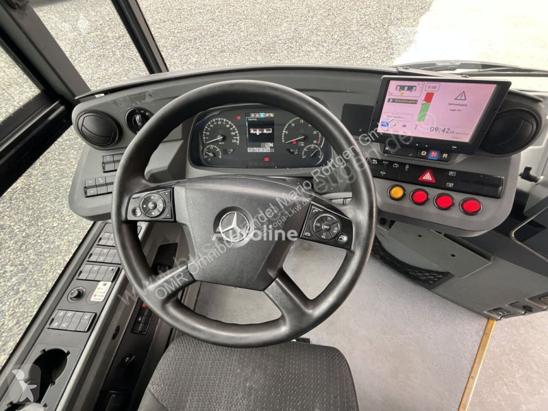 Autóbusz Mercedes O 530 G