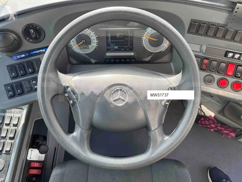 باص Mercedes