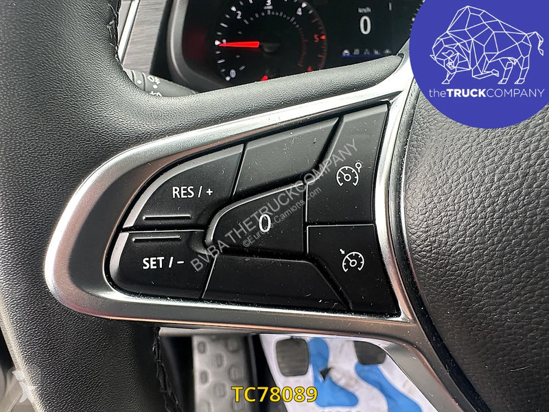 Užitkové vozidlo Nissan 2.0 DCI - MINIBUS - 9...