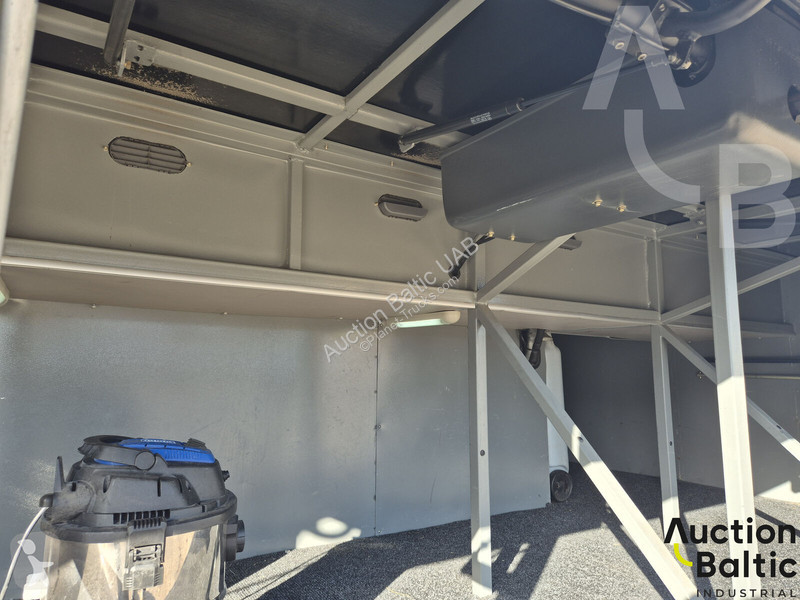 Véhicule utilitaire Scania  M335