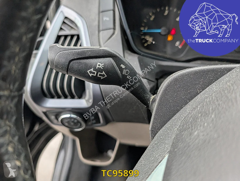 Véhicule utilitaire Ford 130cv 6 places