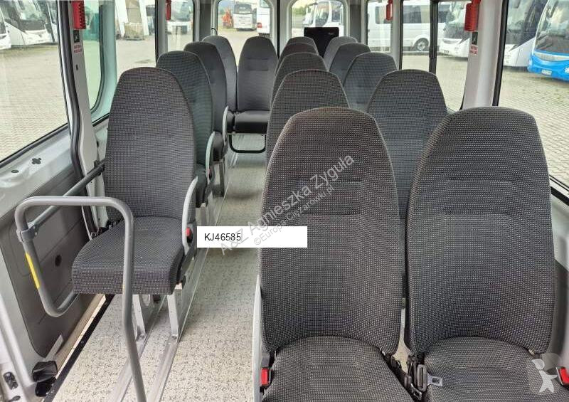 Autobuz Mercedes