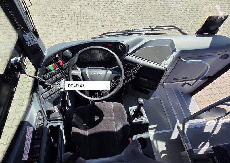 Camioneta Iveco CROS/ SPROWADZONY