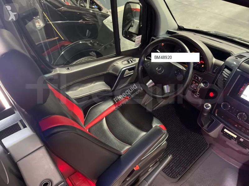 باص Mercedes