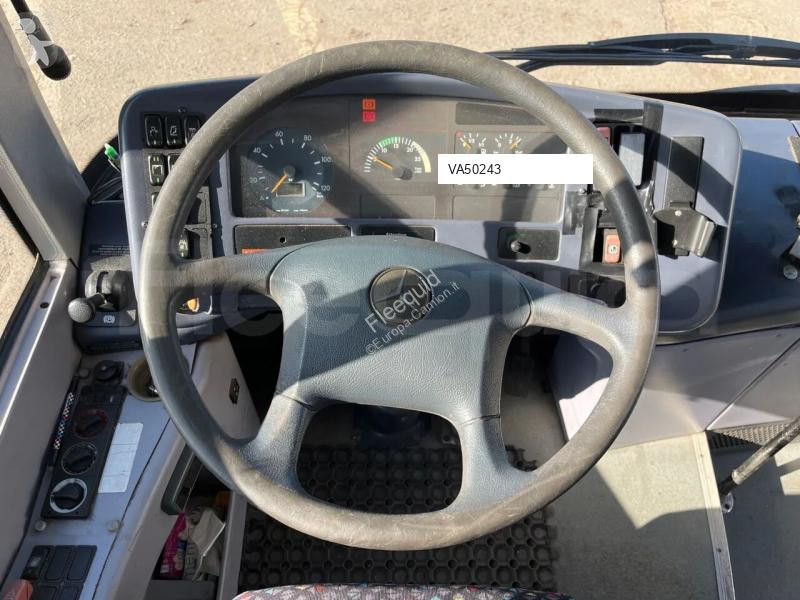 باص Mercedes Conecto
