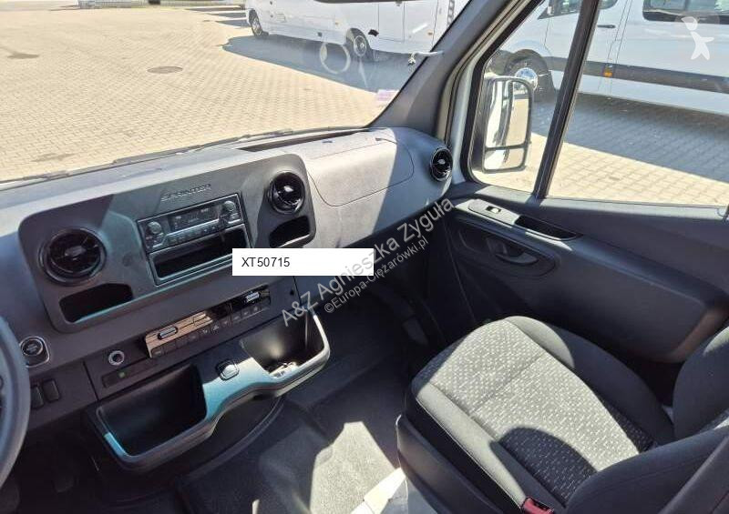 باص Mercedes SPRINTER TRANSFER