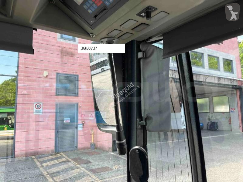 Autobuz Mercedes