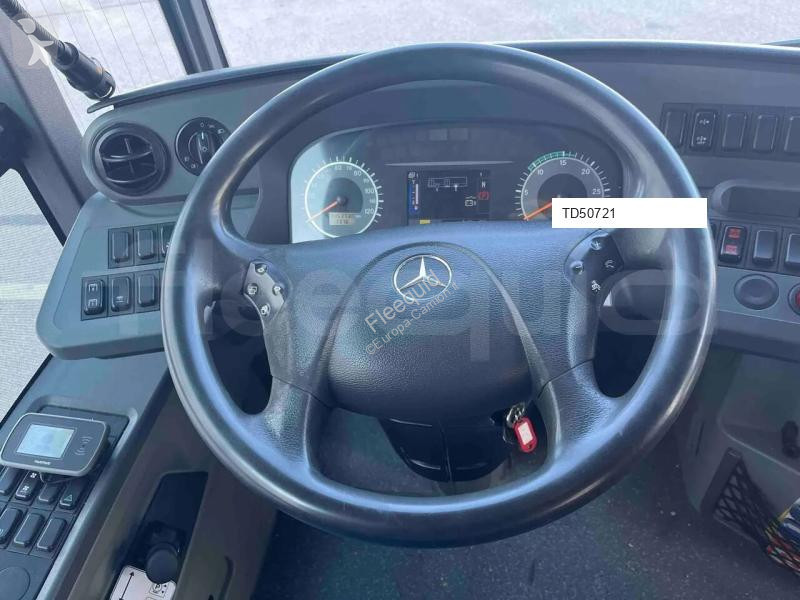 باص Mercedes