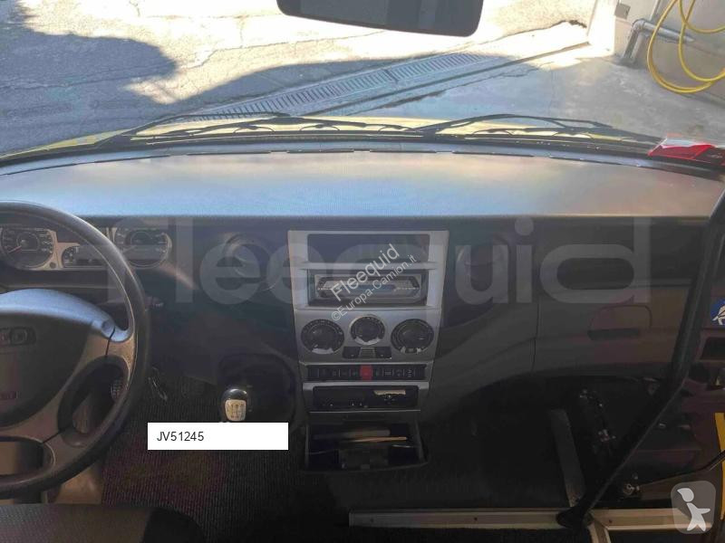 باص Iveco