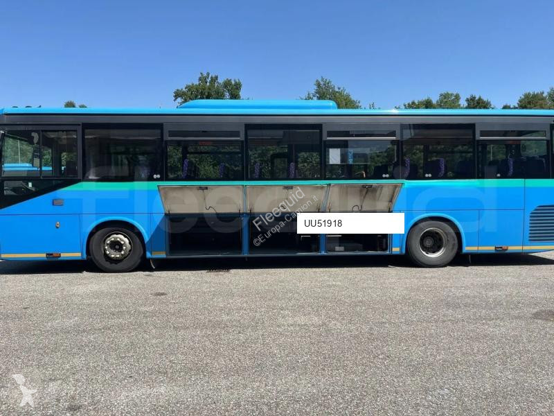باص Iveco