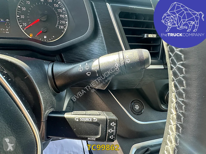 Véhicule utilitaire Nissan 2.0 DCI - MINIBUS -...