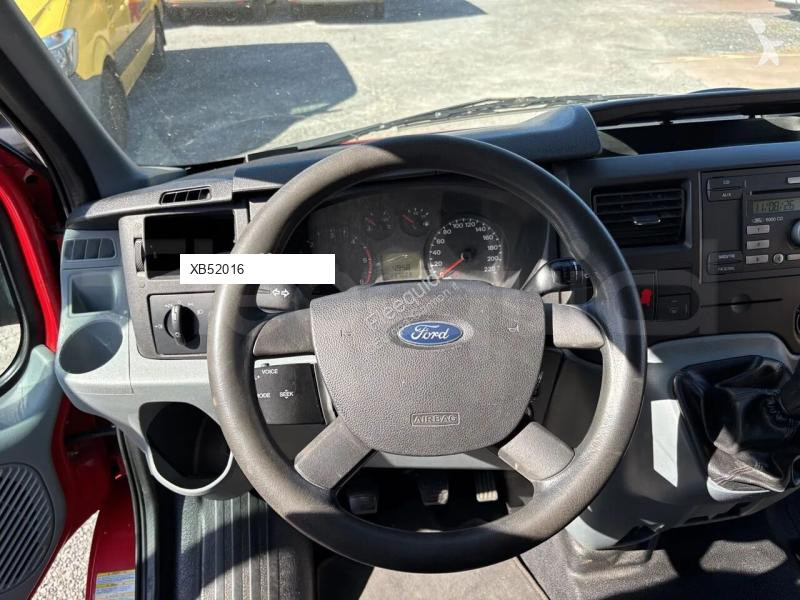 Véhicule utilitaire Ford