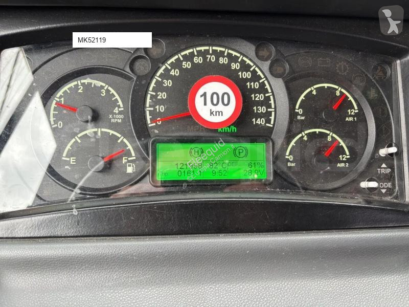 Autobussen Isuzu Novo