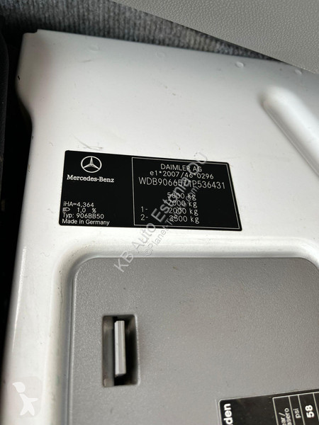 Autobus Mercedes 516 CDI 22 + 1 SEATS