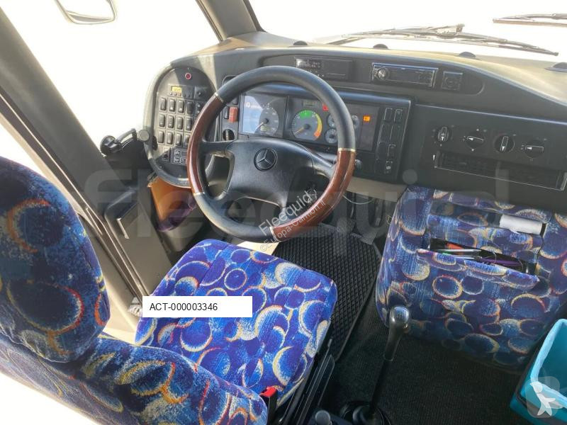باص Mercedes Beluga