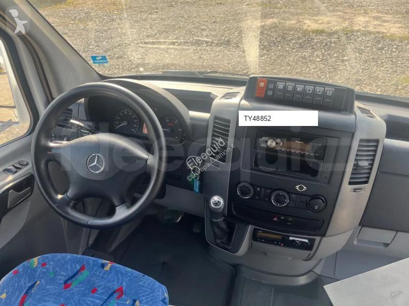Furgoneta Mercedes